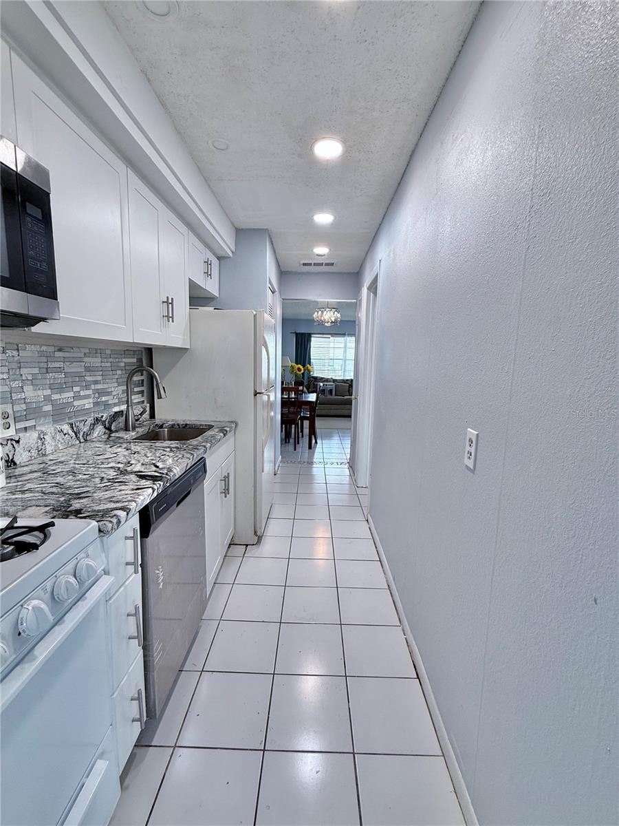 Image 9 of 17 For 5297 81st Lane N 20