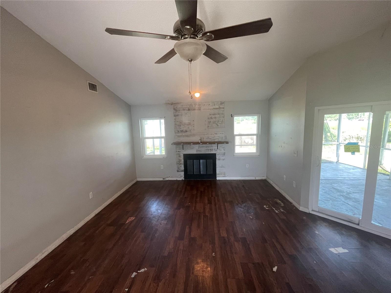 Image 3 of 16 For 3541 65th Avenue Circle E