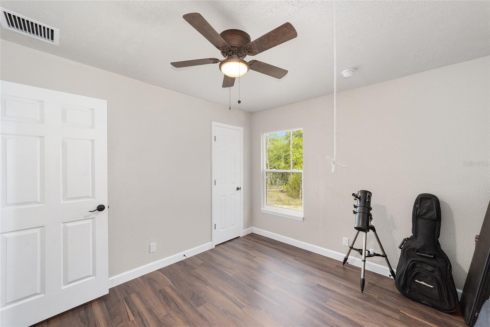 Image 12 of 41 For 191 148th Avenue