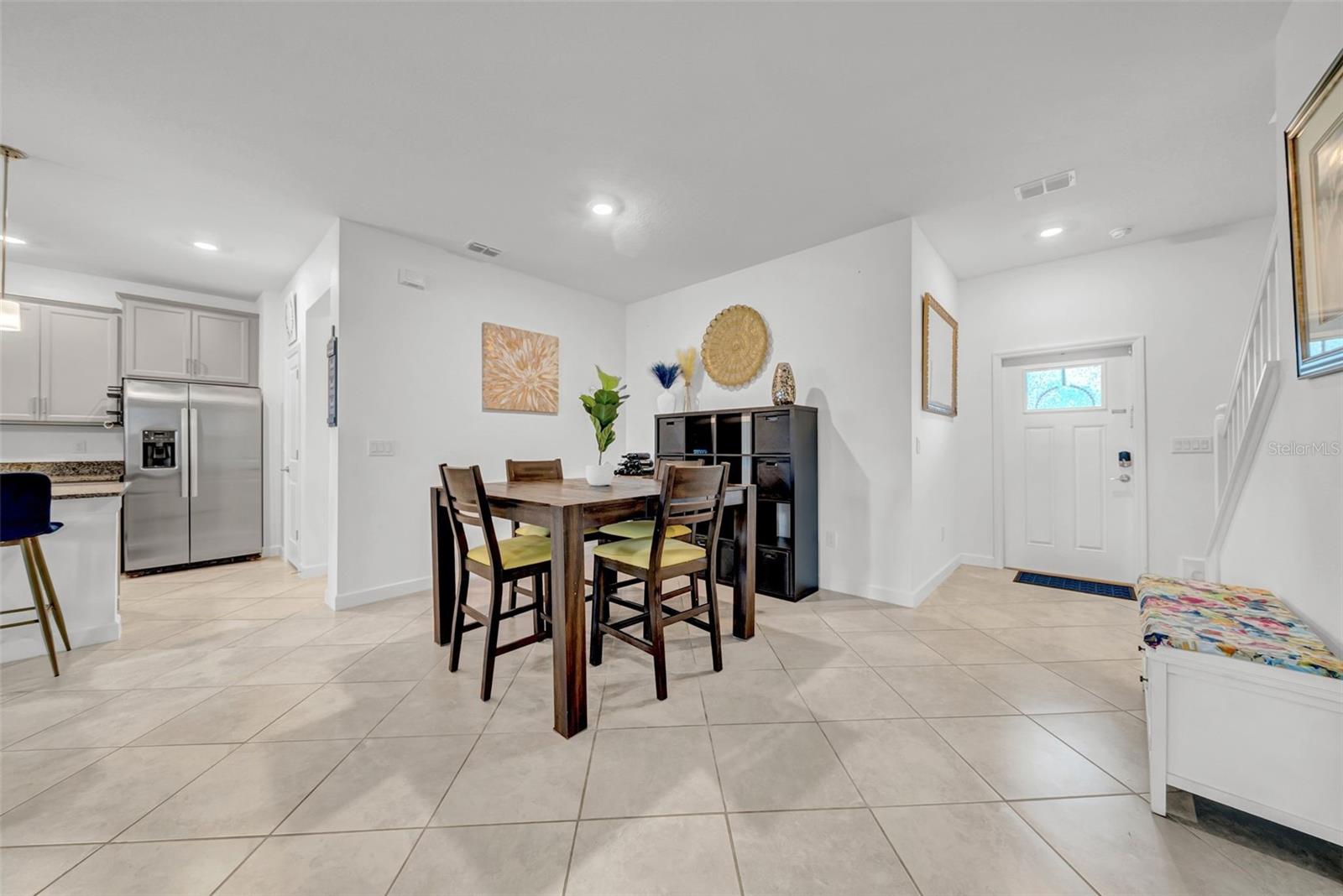 Listing photo id 19 for 3216 Bryant Park Drive