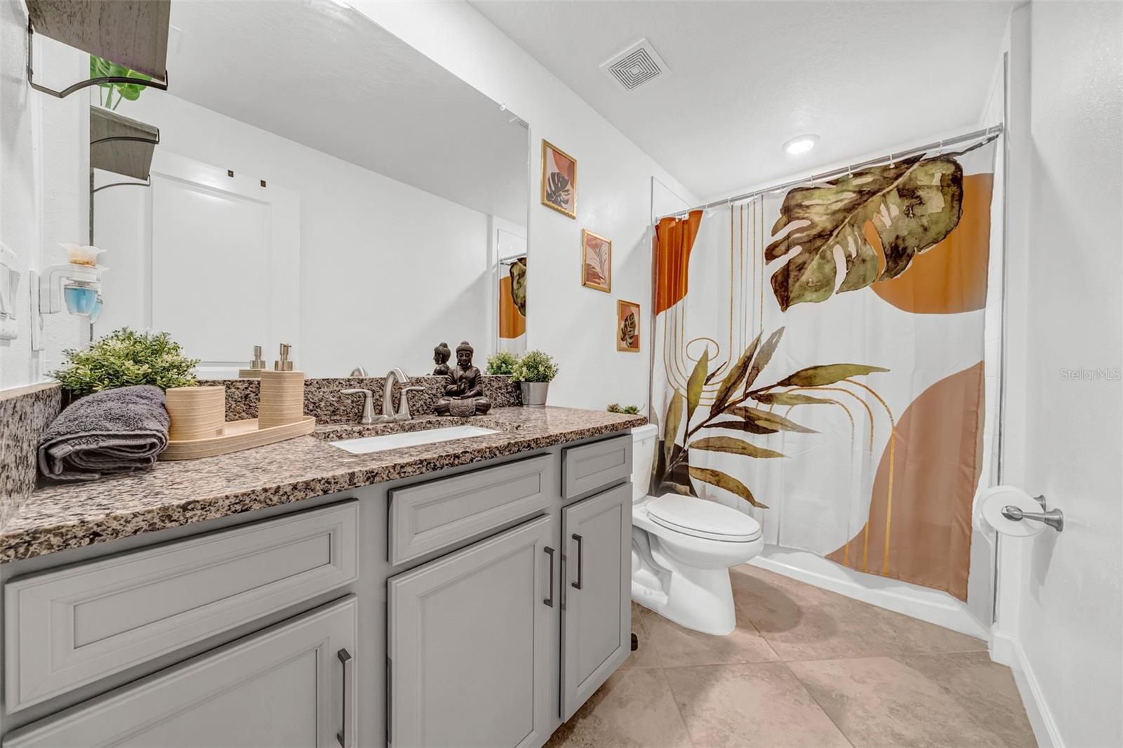Listing photo id 30 for 3216 Bryant Park Drive