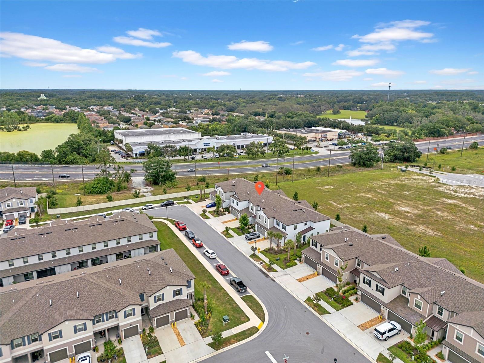 Listing photo id 41 for 3216 Bryant Park Drive