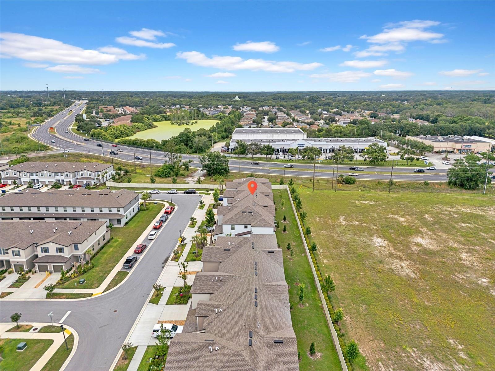 Listing photo id 42 for 3216 Bryant Park Drive