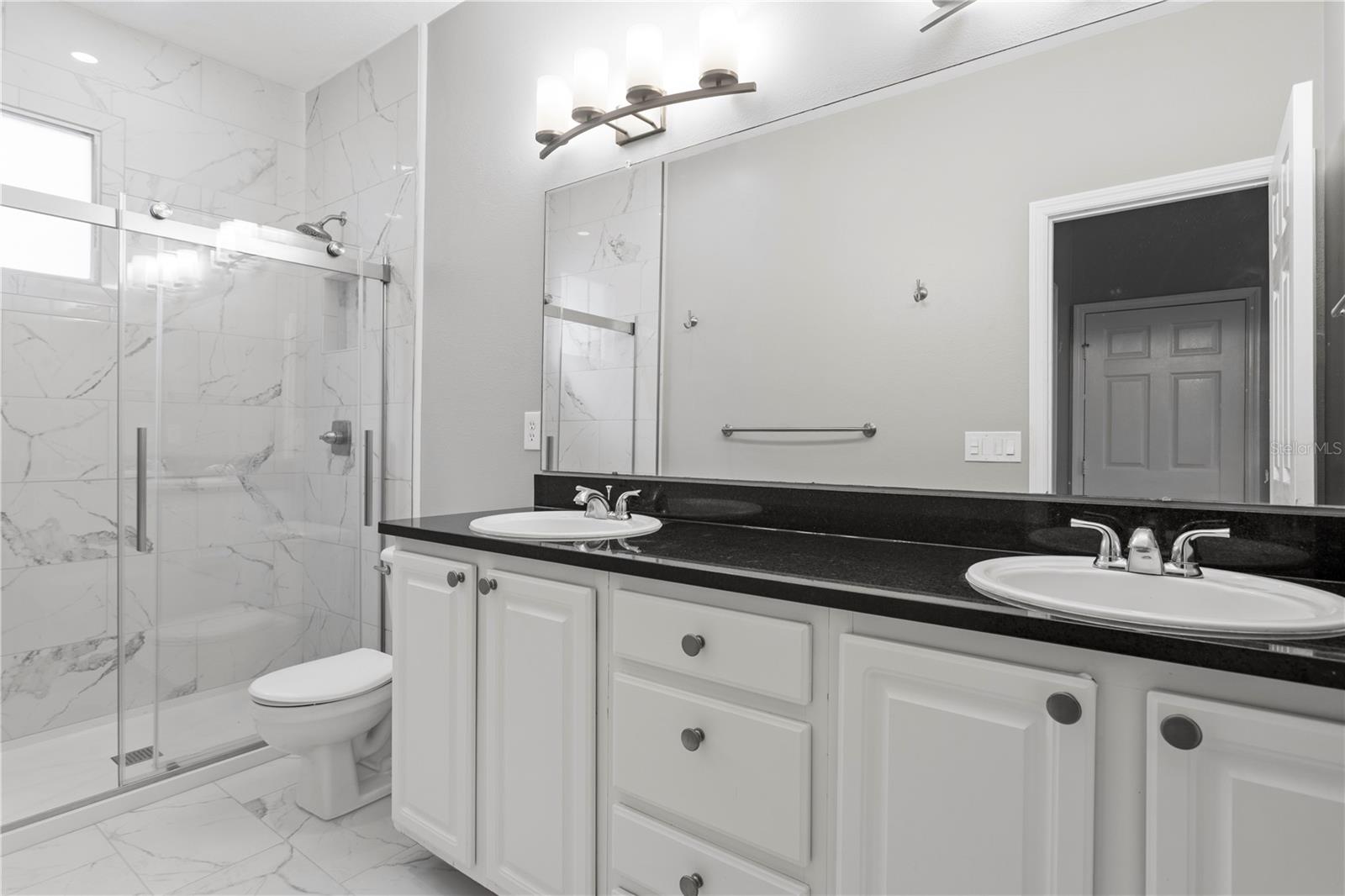Image 17 of 32 For 501 Knights Run Avenue 5105
