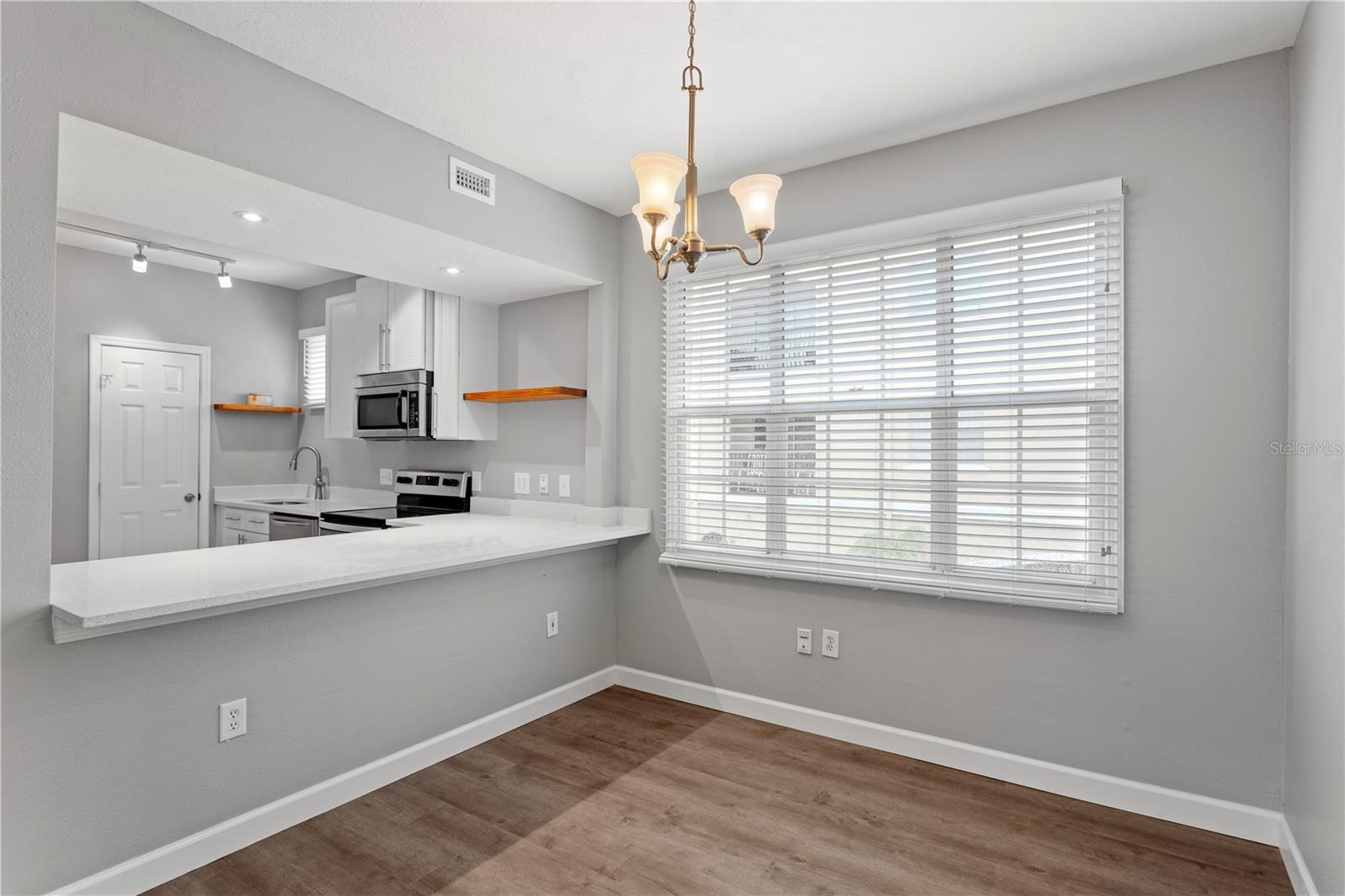 Image 8 of 32 For 501 Knights Run Avenue 5105