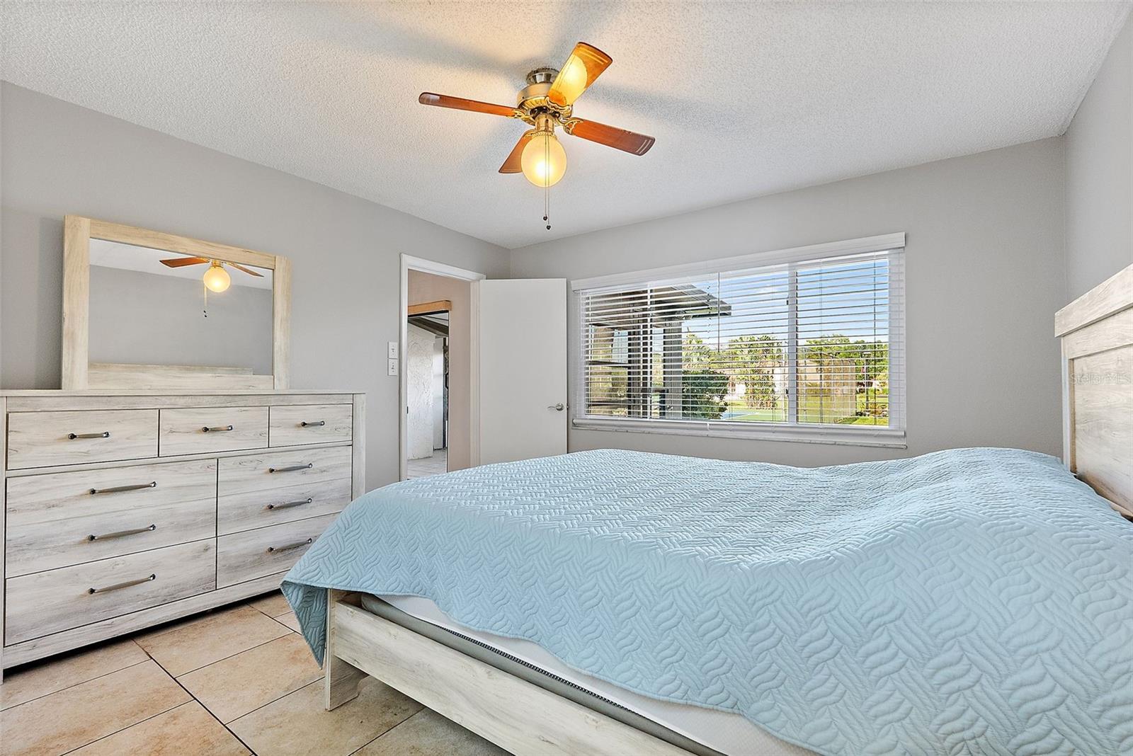 Image 17 of 29 For 9737 86th Avenue