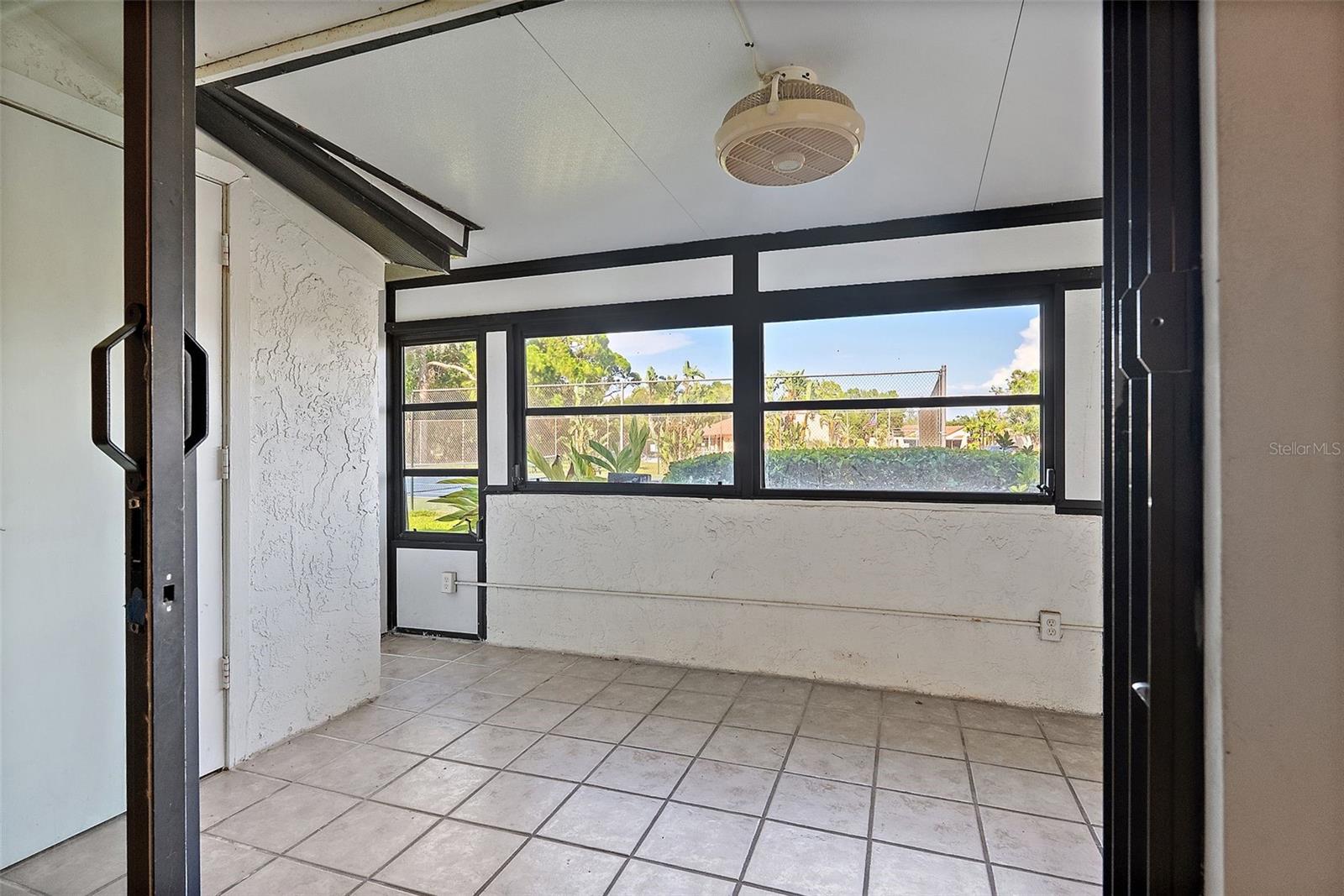 Image 22 of 29 For 9737 86th Avenue