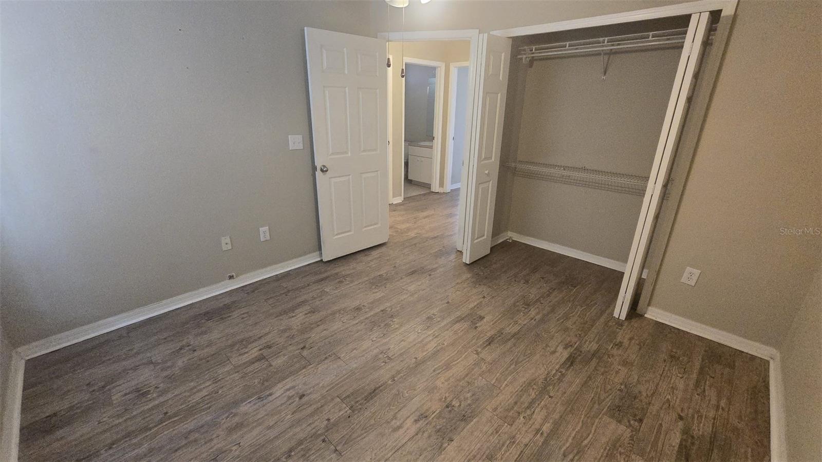 Image 6 of 13 For 6517 Summer Cove Drive