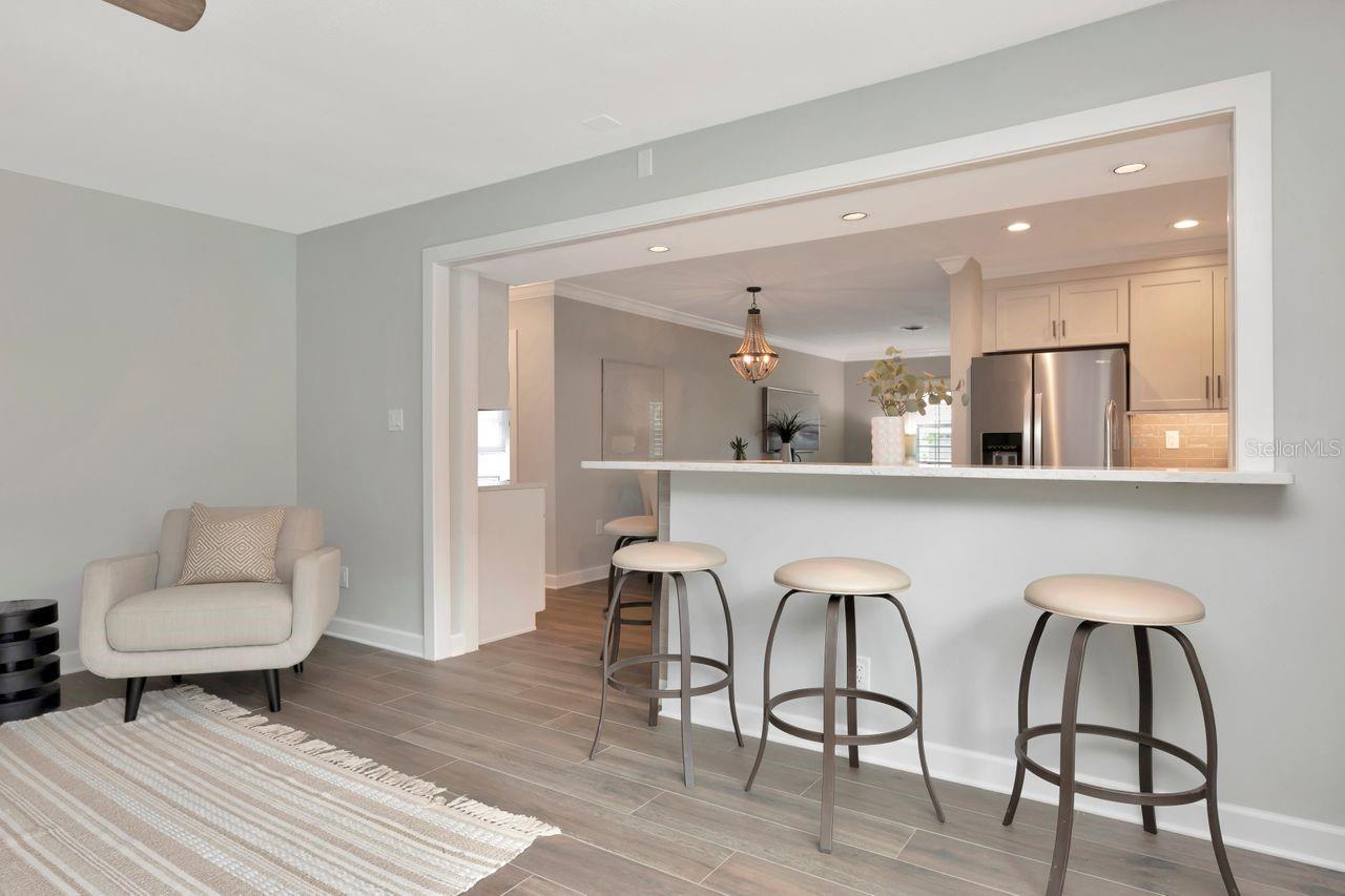 Listing photo id 16 for 111 Carlyle Drive