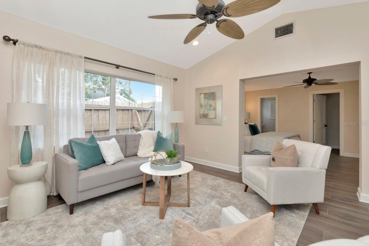 Listing photo id 30 for 111 Carlyle Drive