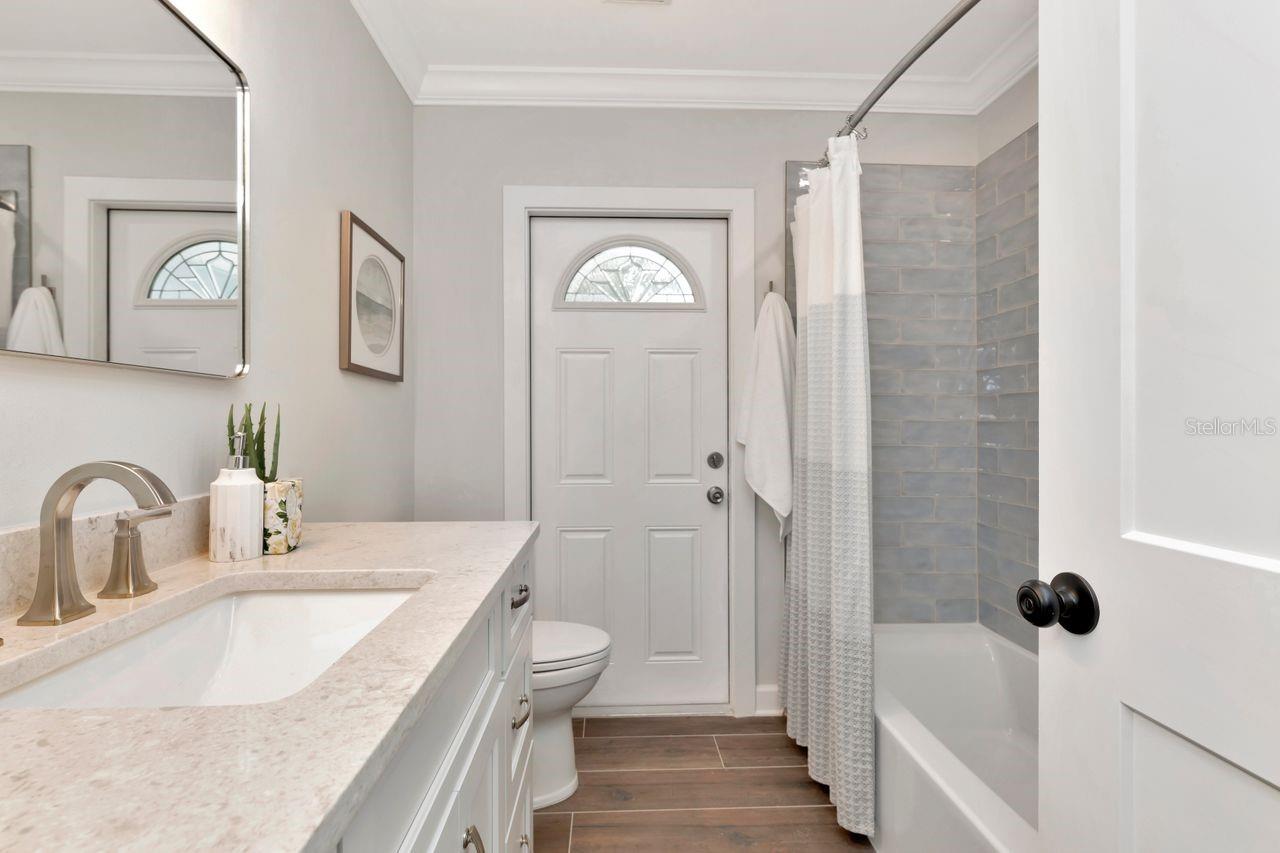 Listing photo id 38 for 111 Carlyle Drive