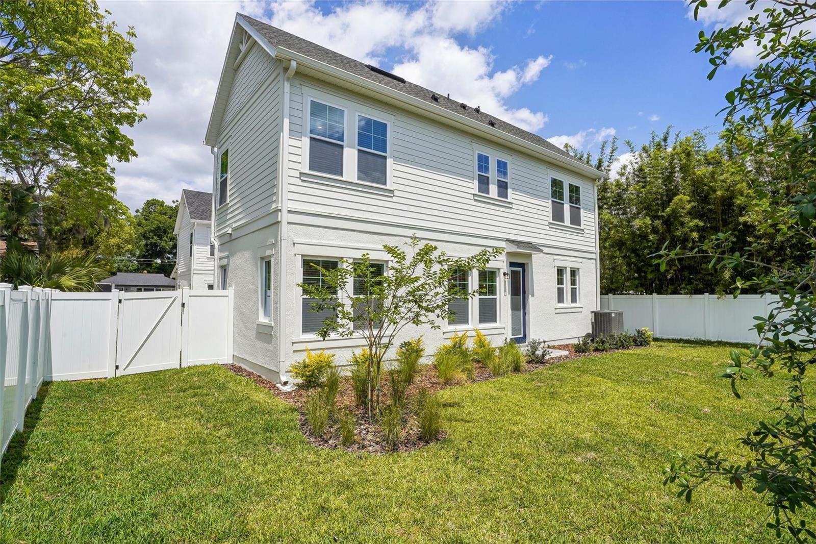 Image 41 of 44 For 216 Harding Street