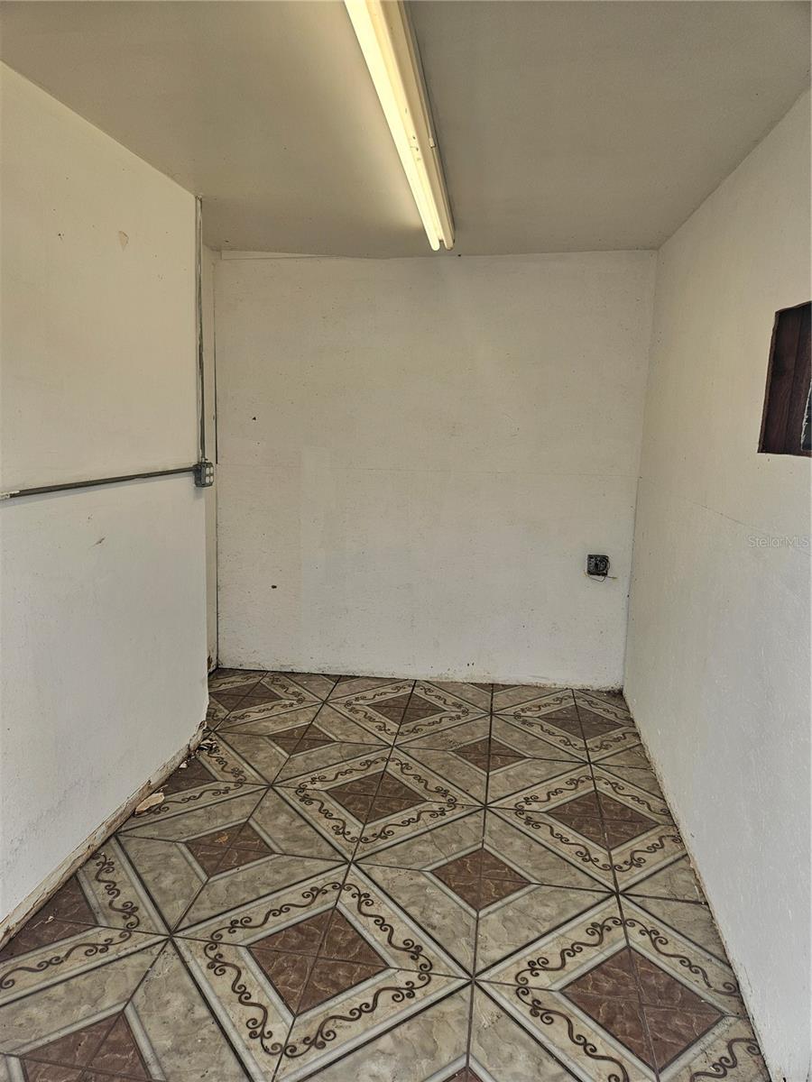 Image 10 of 16 For 1711 Overbrook Avenue F