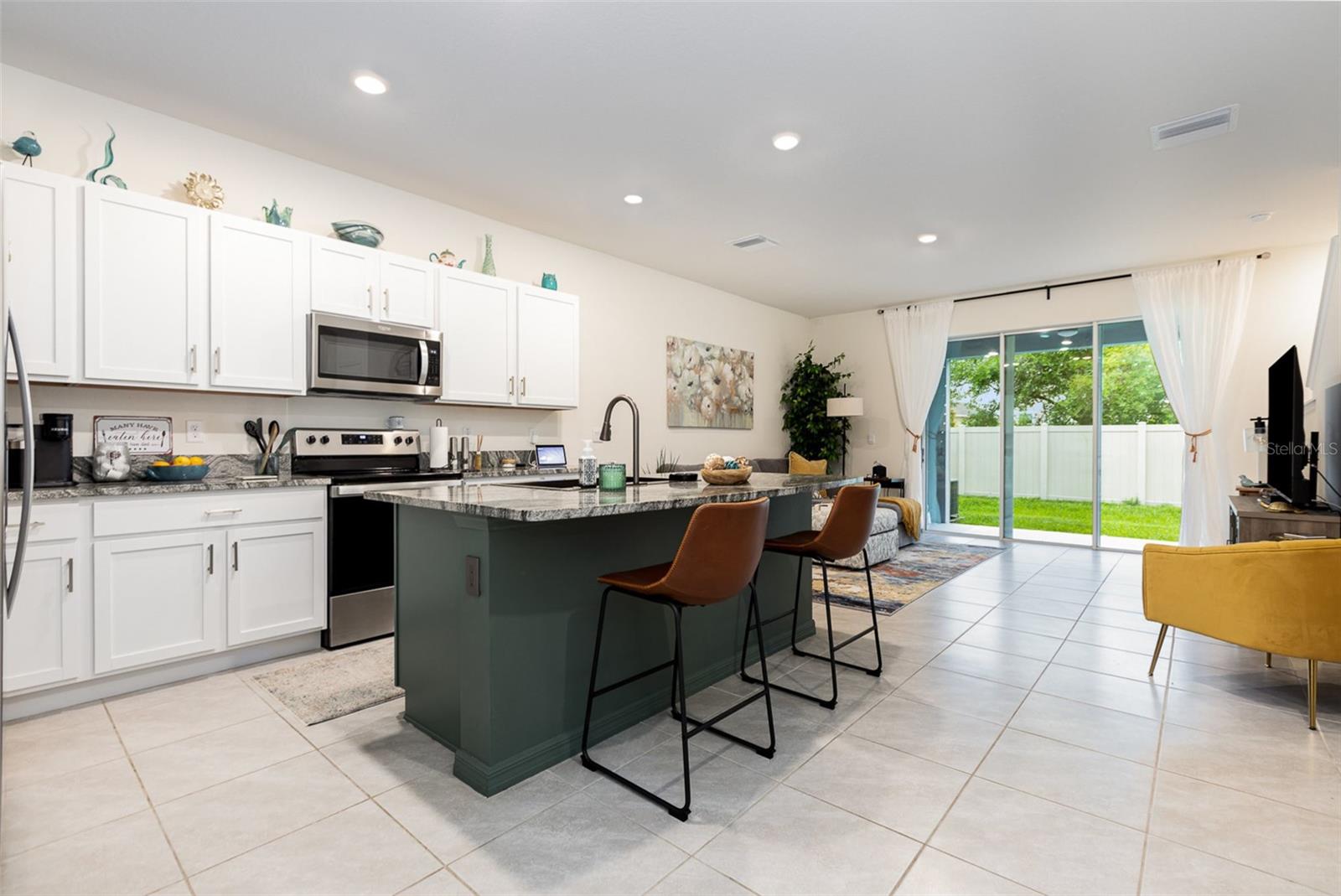 Image 13 of 43 For 16624 Maude Drive