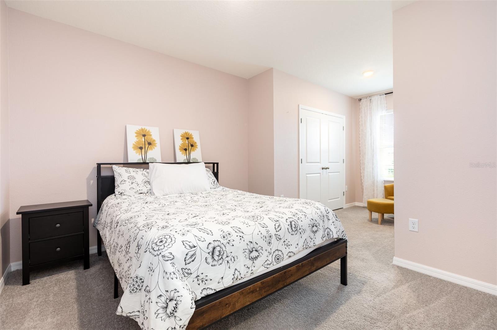 Image 26 of 43 For 16624 Maude Drive