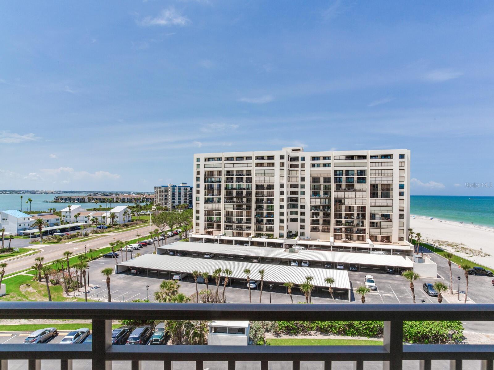 Image 14 of 81 For 1430 Gulf Boulevard 707