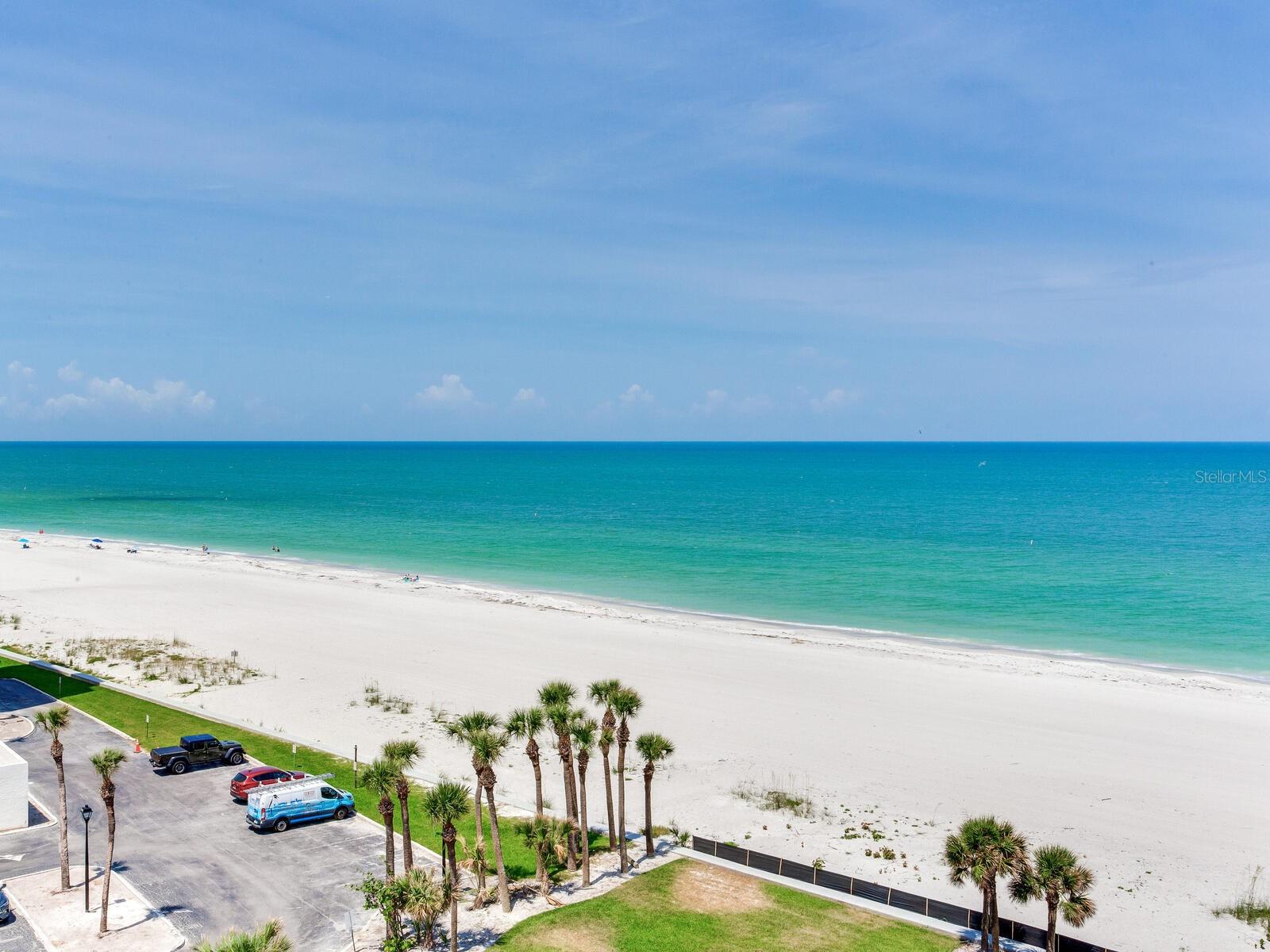 Image 22 of 81 For 1430 Gulf Boulevard 707
