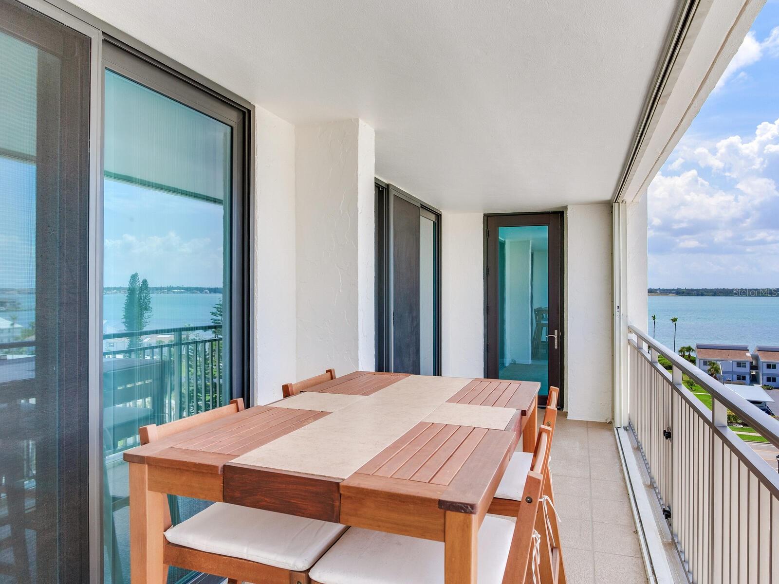 Image 26 of 81 For 1430 Gulf Boulevard 707