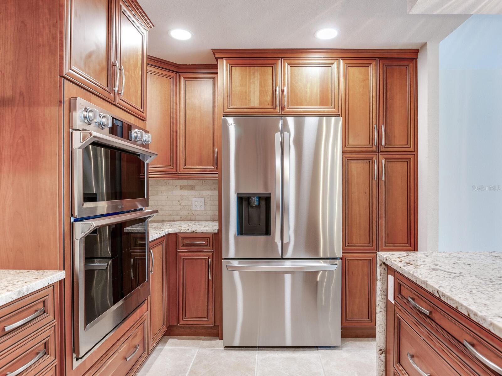 Image 36 of 81 For 1430 Gulf Boulevard 707