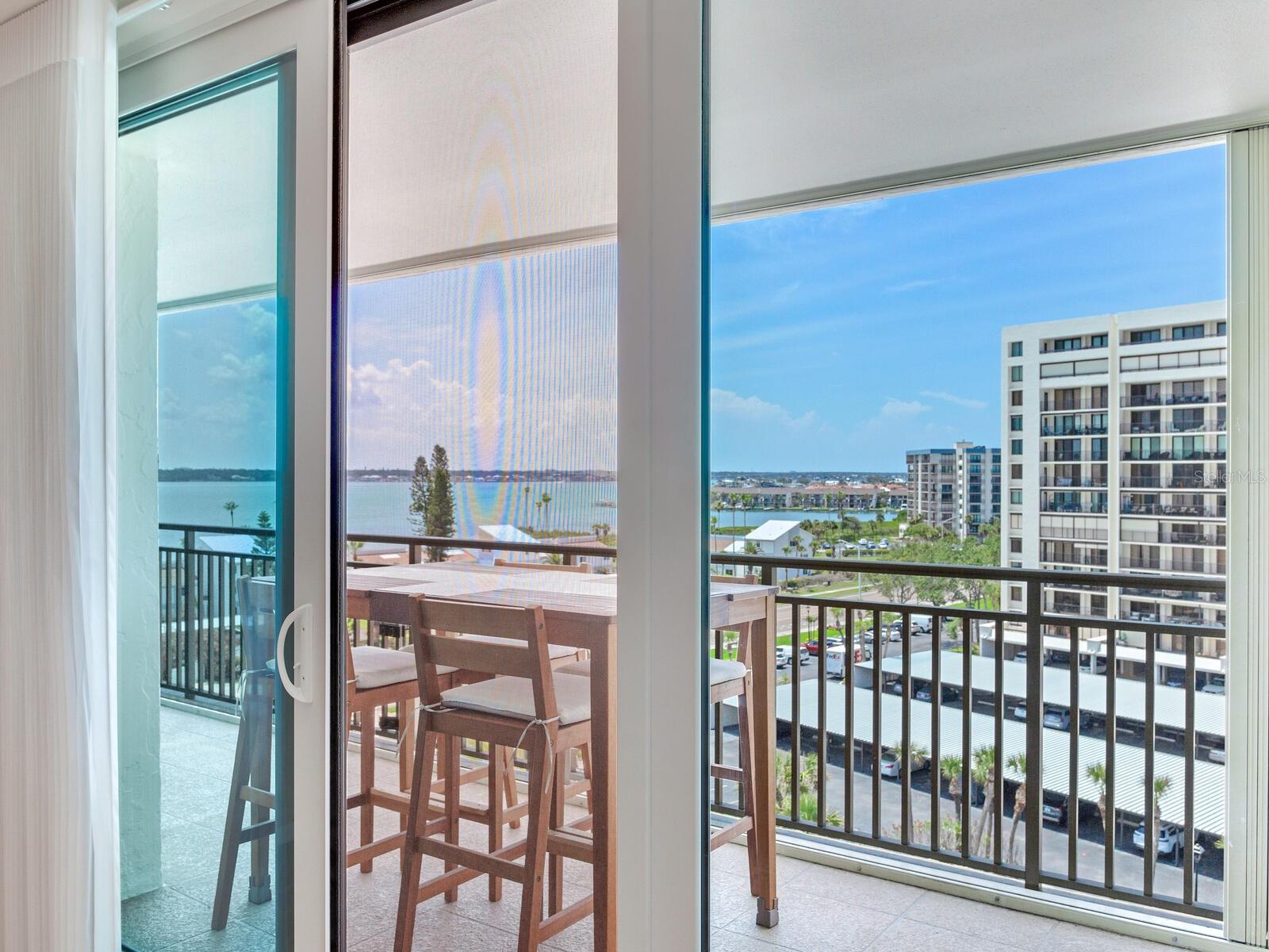 Image 49 of 81 For 1430 Gulf Boulevard 707