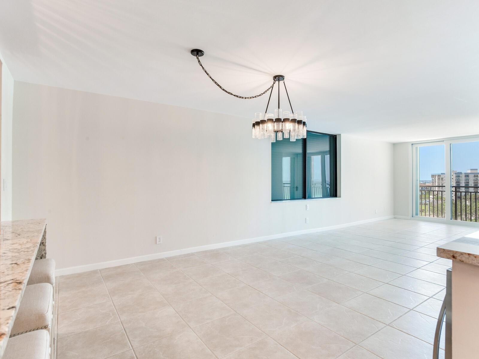 Image 7 of 81 For 1430 Gulf Boulevard 707