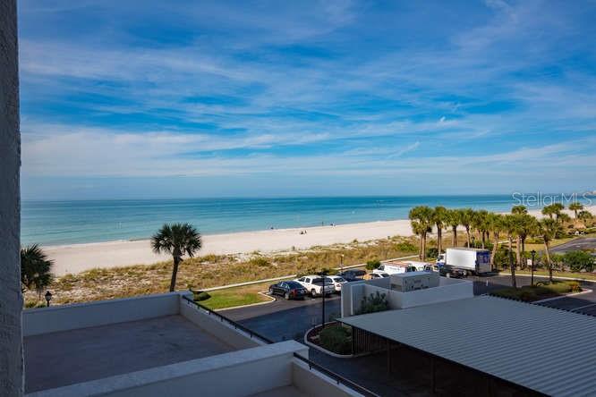 Image 11 of 15 For 1460 Gulf Boulevard 409