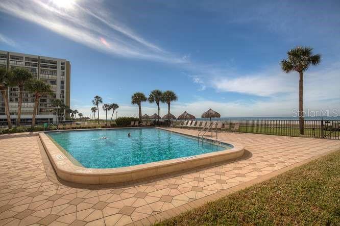 Image 4 of 15 For 1460 Gulf Boulevard 409