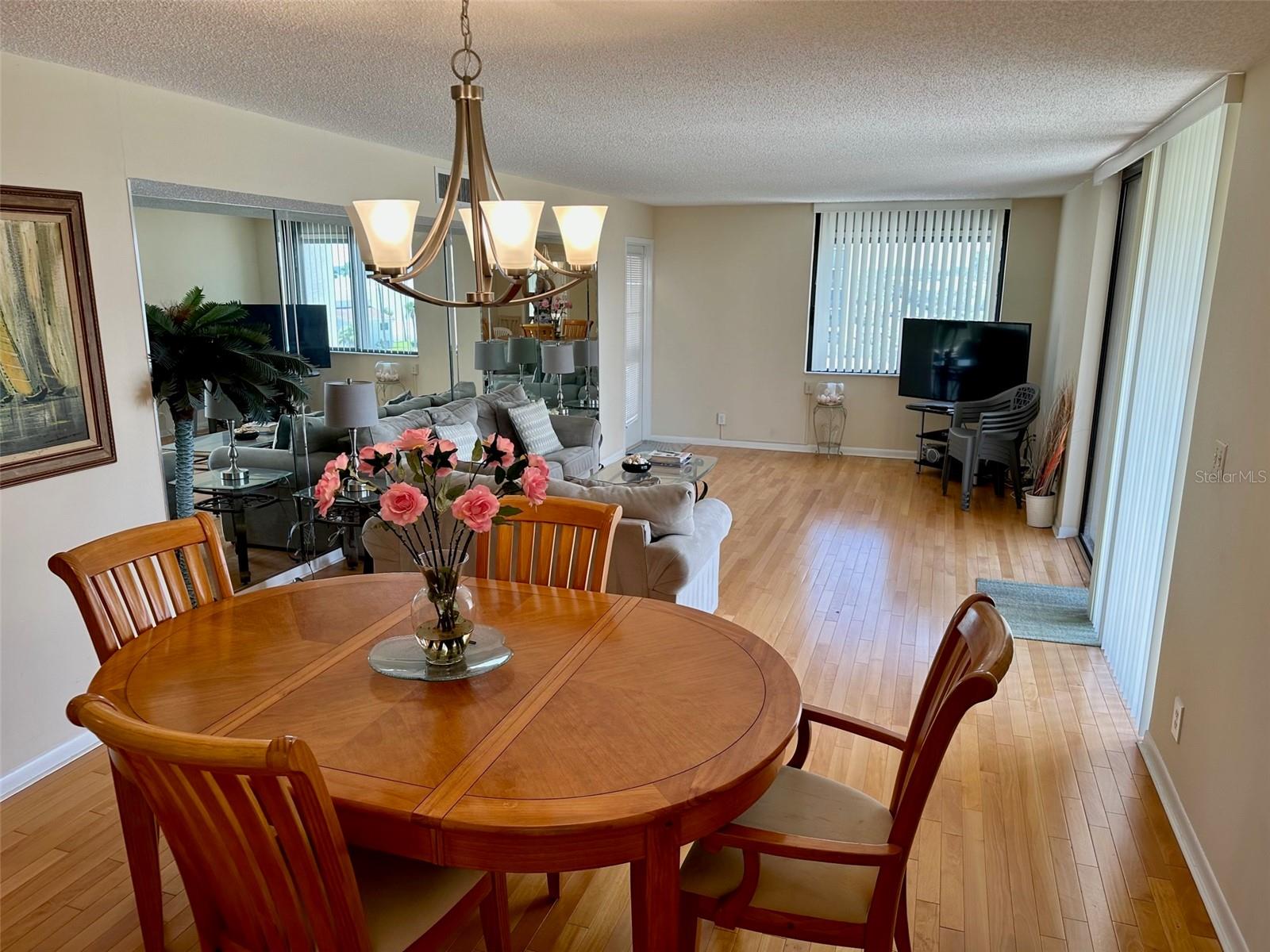 Image 8 of 15 For 1460 Gulf Boulevard 409