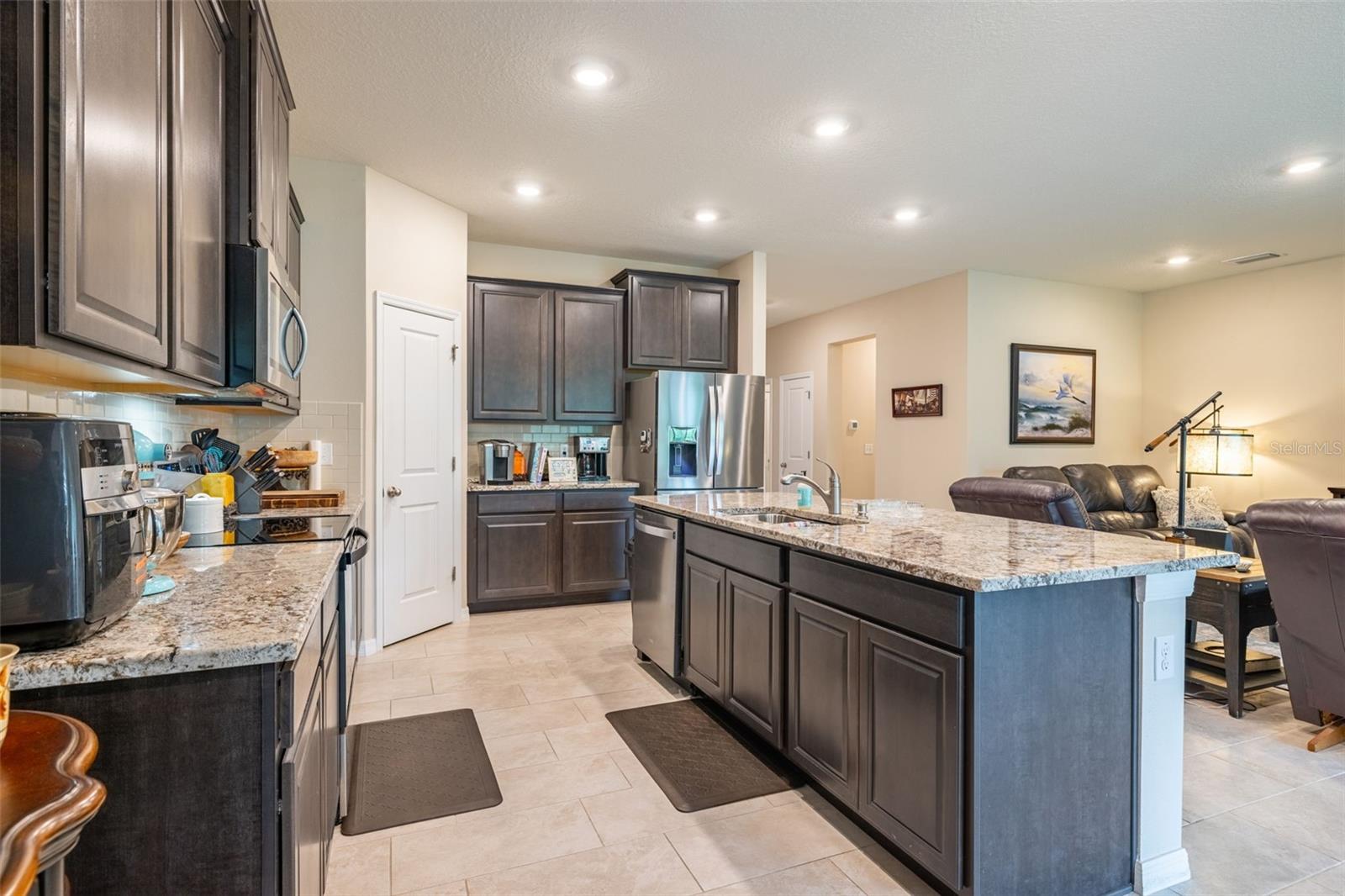 Image 16 of 42 For 2898 Living Coral Drive