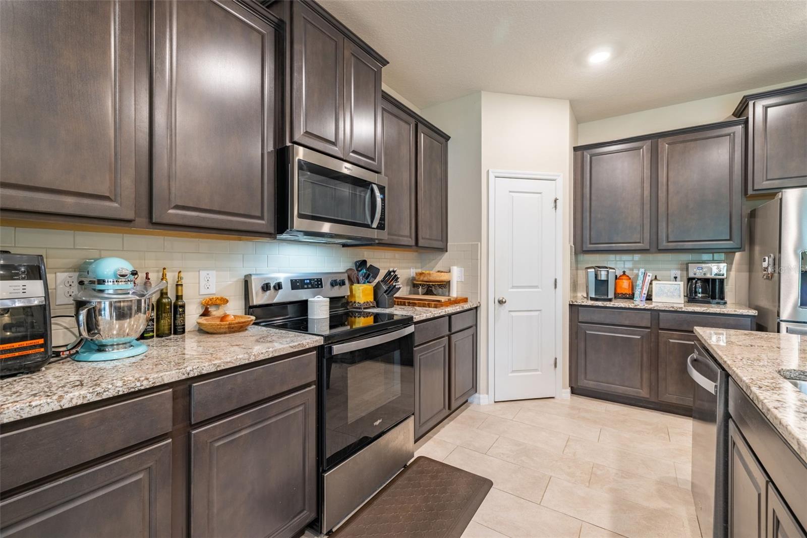 Image 17 of 42 For 2898 Living Coral Drive