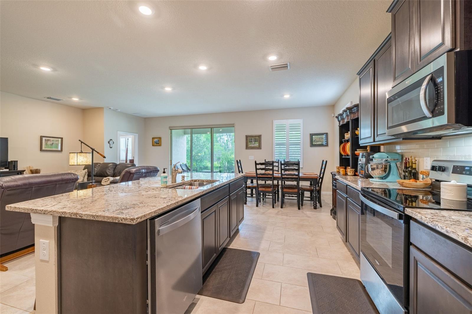 Image 19 of 42 For 2898 Living Coral Drive