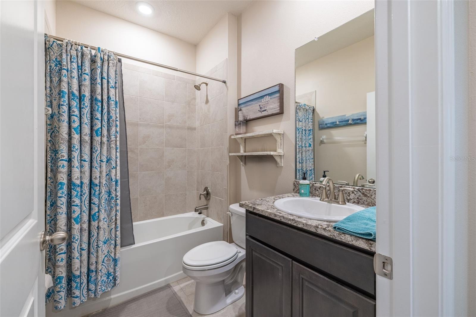 Image 26 of 42 For 2898 Living Coral Drive