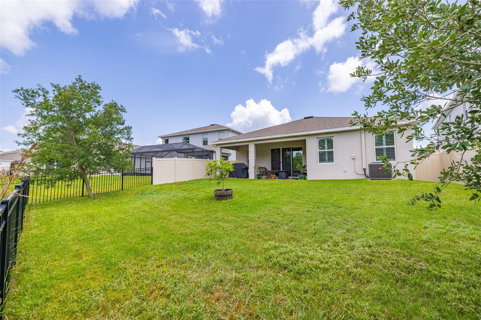 Image 34 of 42 For 2898 Living Coral Drive