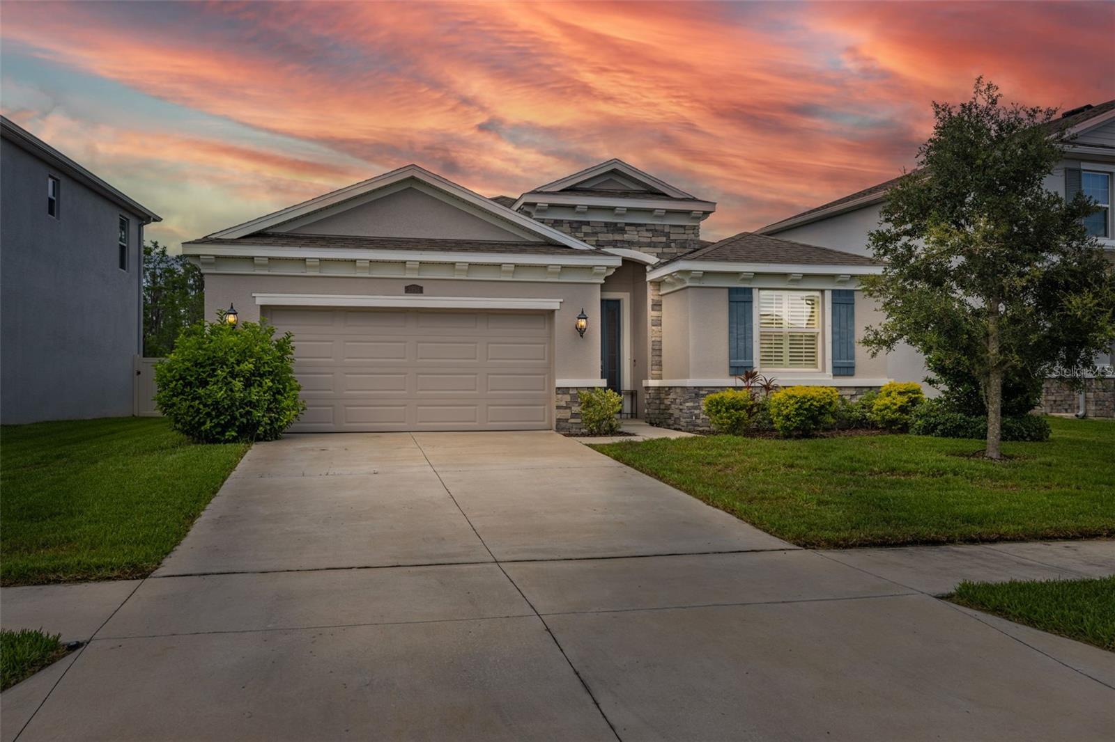 Image 5 of 42 For 2898 Living Coral Drive