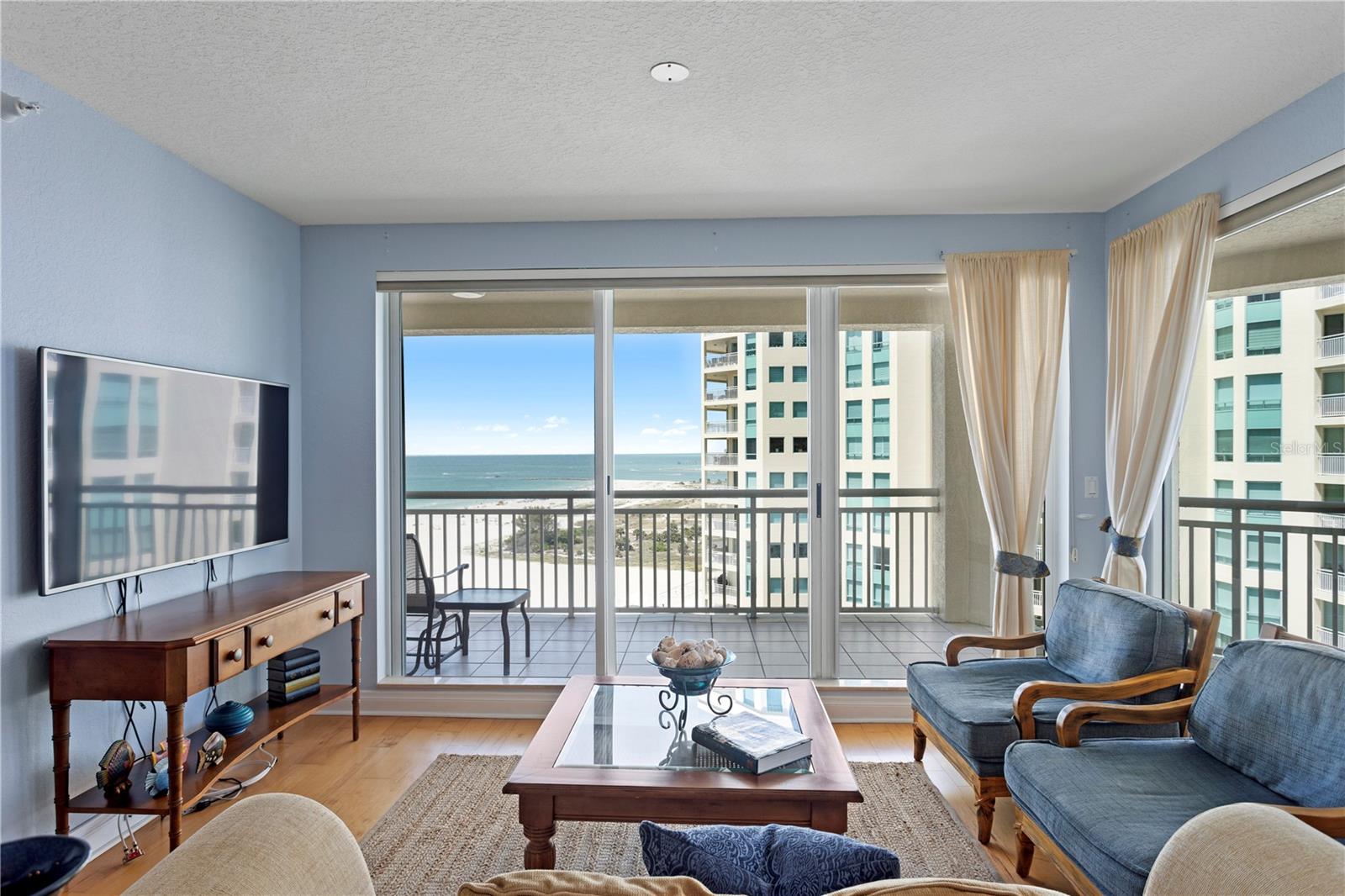 Image 16 of 48 For 1180 Gulf Boulevard 1604