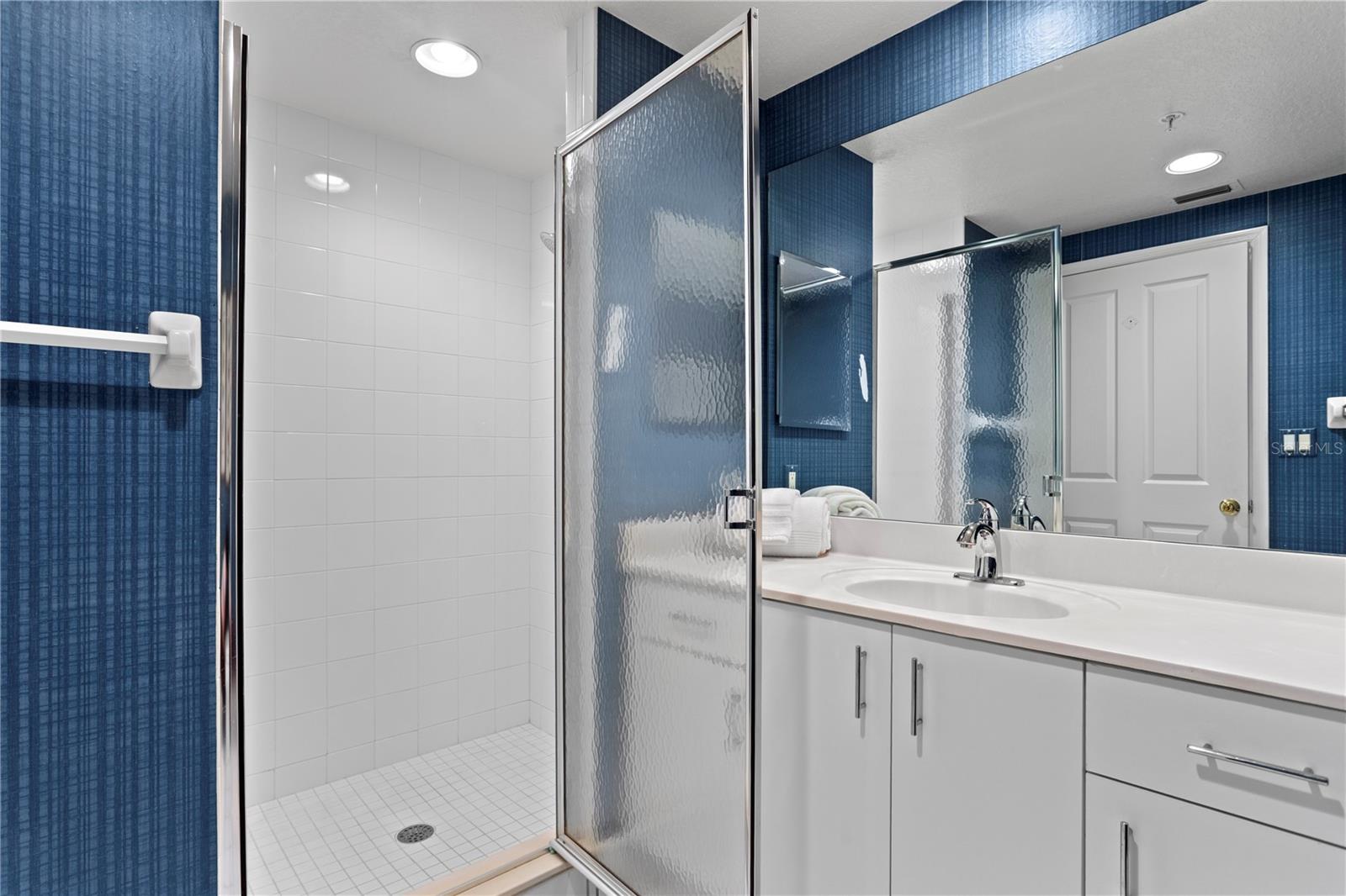 Image 20 of 48 For 1180 Gulf Boulevard 1604