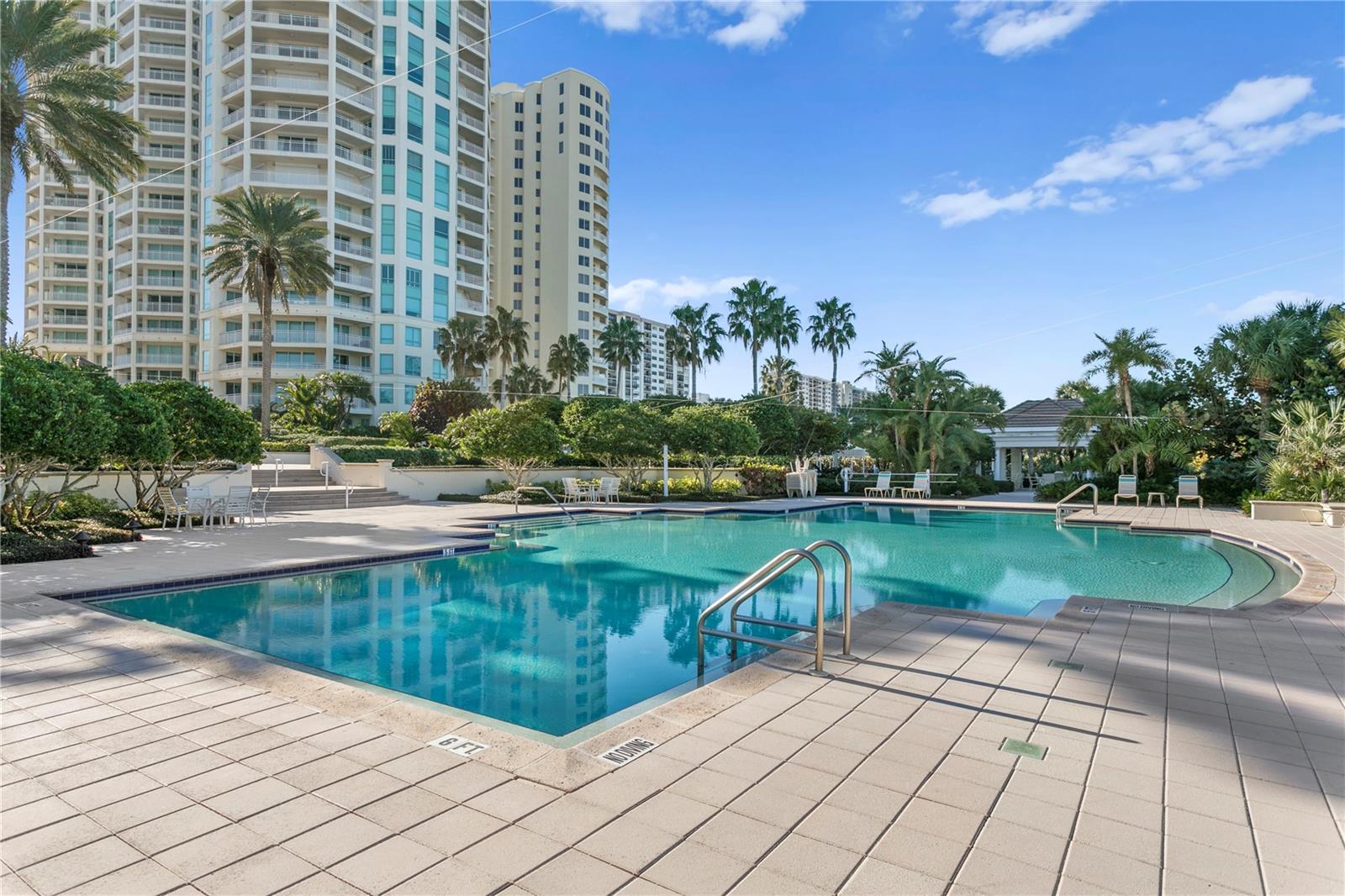 Image 30 of 48 For 1180 Gulf Boulevard 1604
