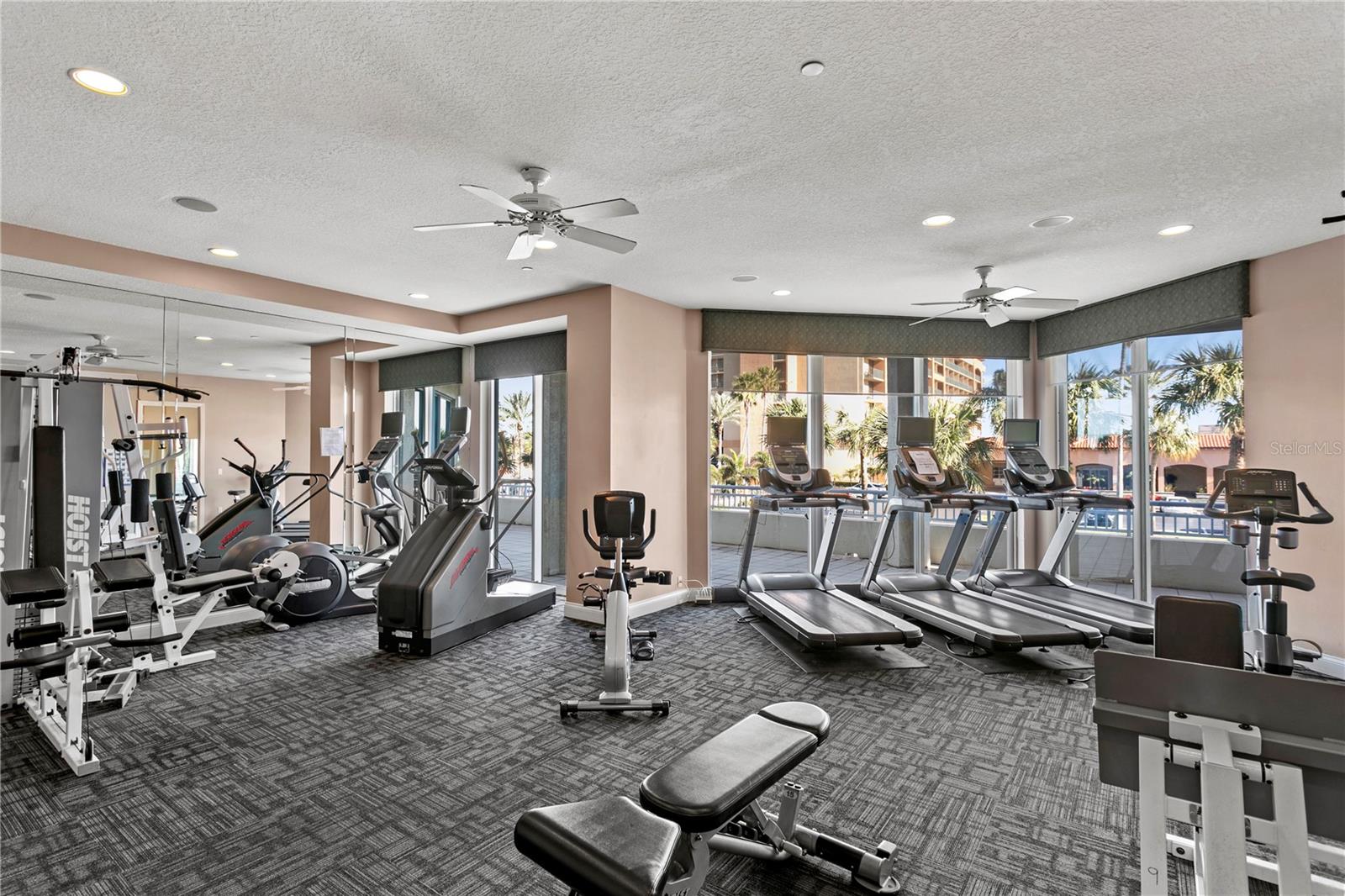 Image 36 of 48 For 1180 Gulf Boulevard 1604