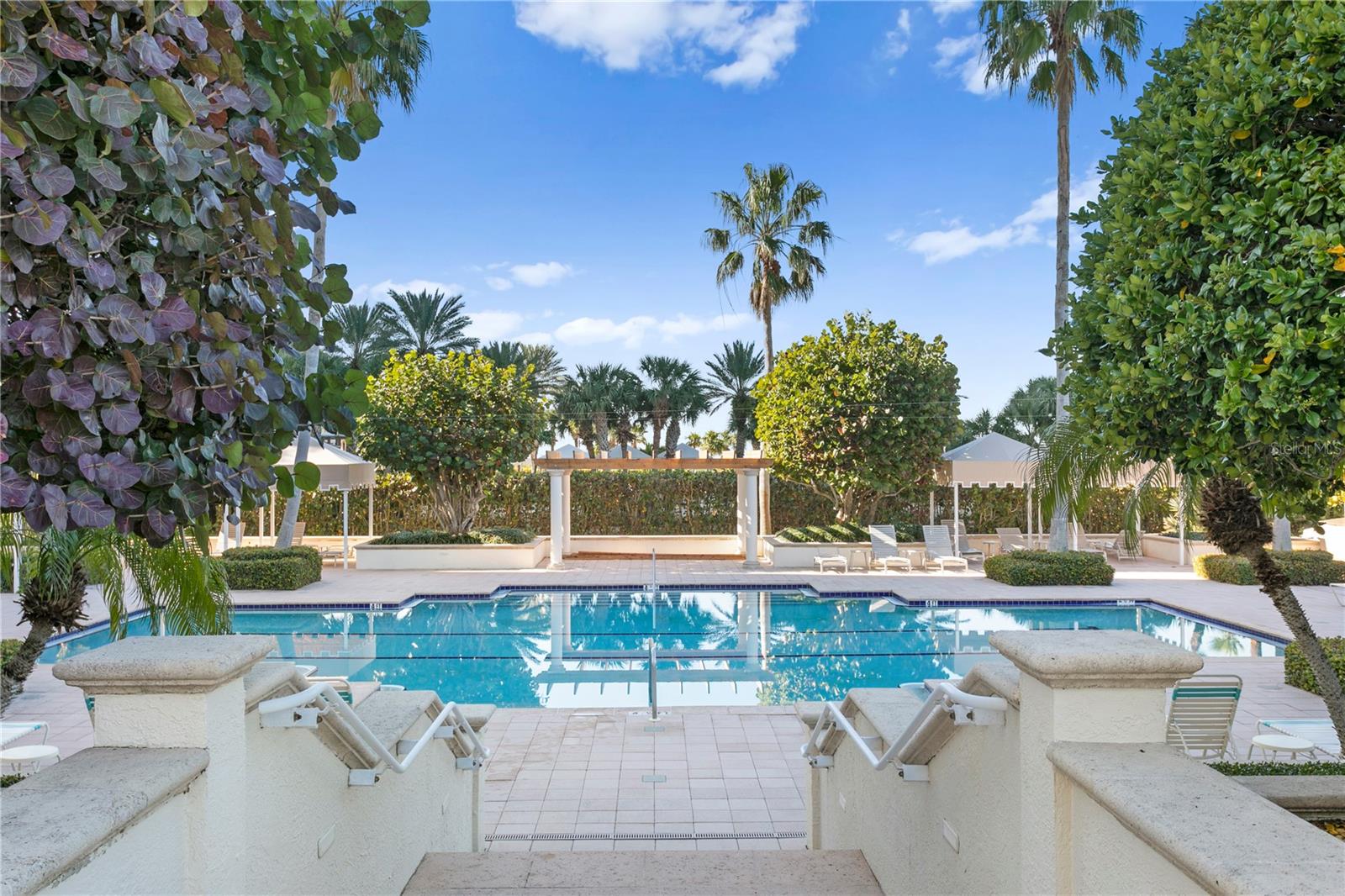 Image 39 of 48 For 1180 Gulf Boulevard 1604