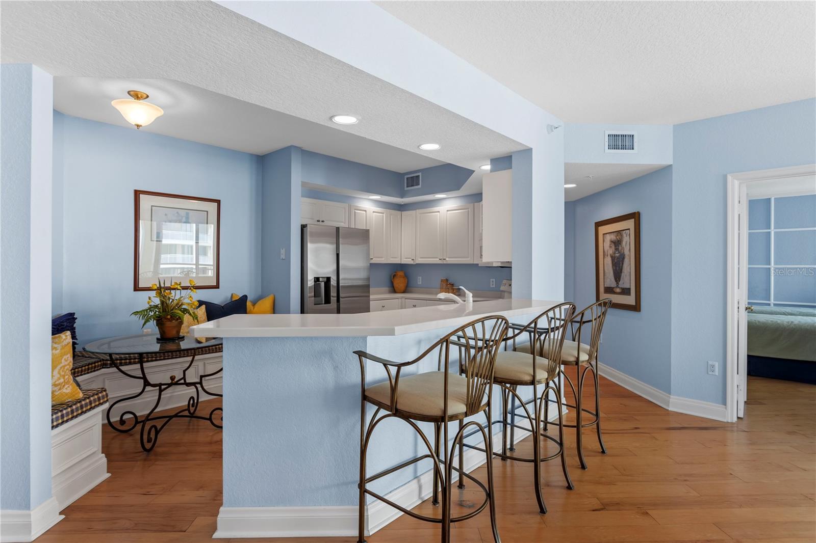 Image 8 of 48 For 1180 Gulf Boulevard 1604