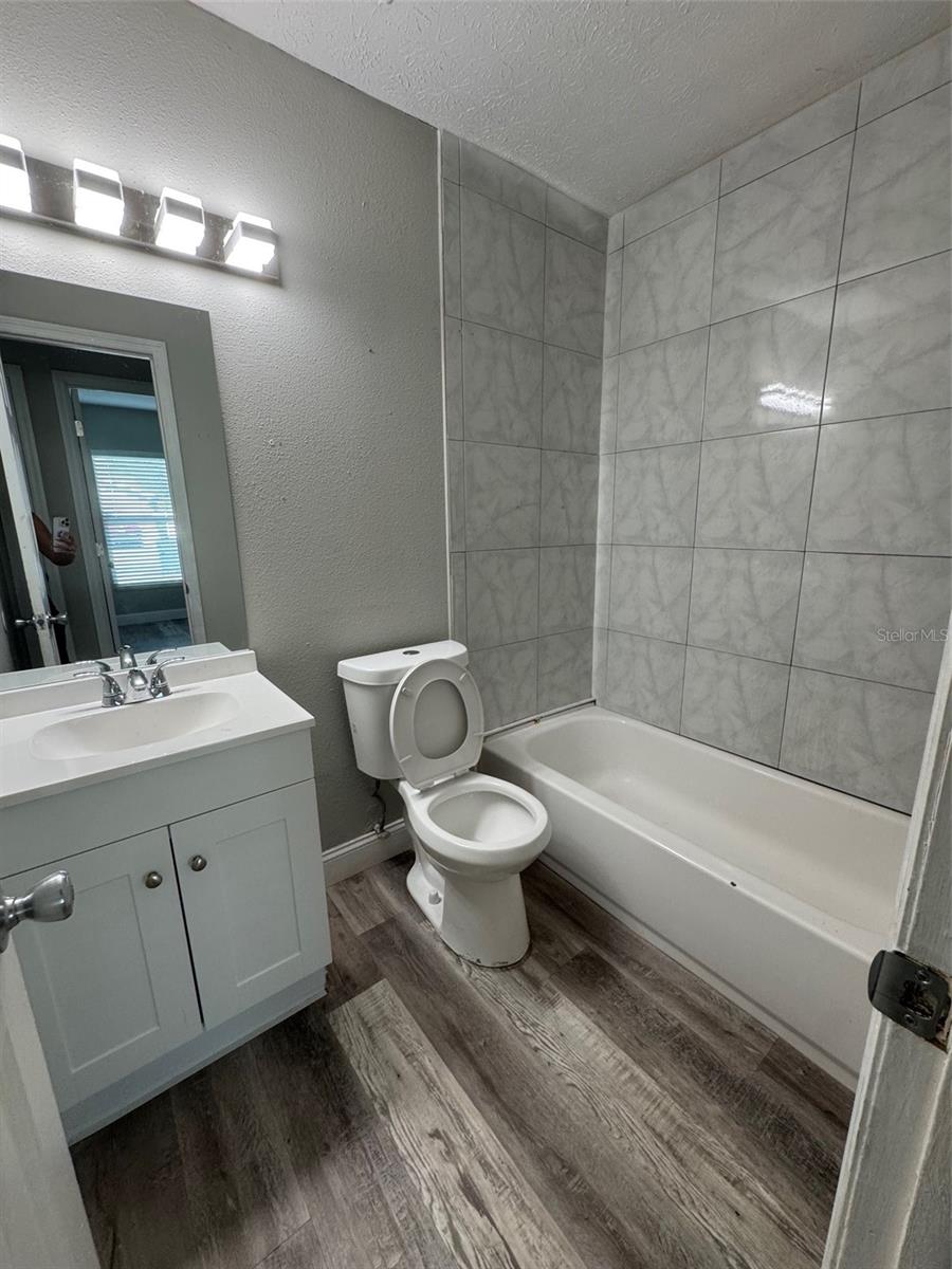 Image 15 of 17 For 1215 Windsor Circle