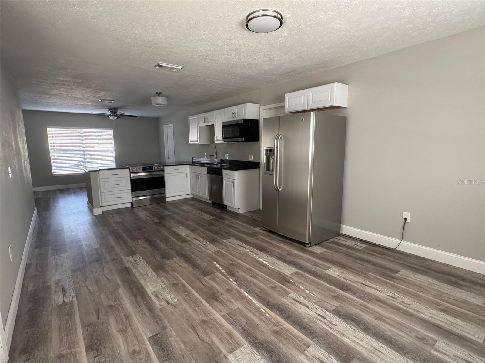 Image 6 of 17 For 1215 Windsor Circle