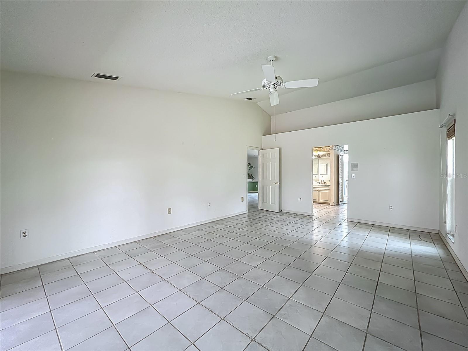 Image 20 of 40 For 8822 Misty Creek Drive