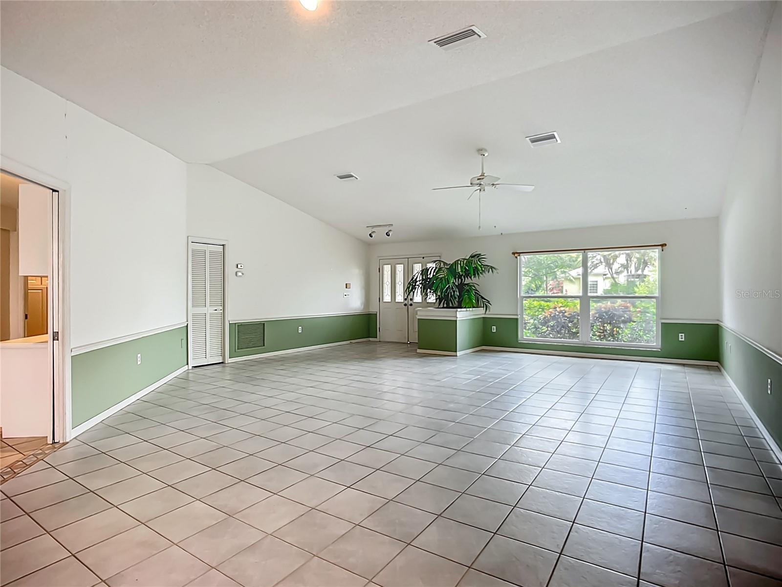 Image 9 of 40 For 8822 Misty Creek Drive