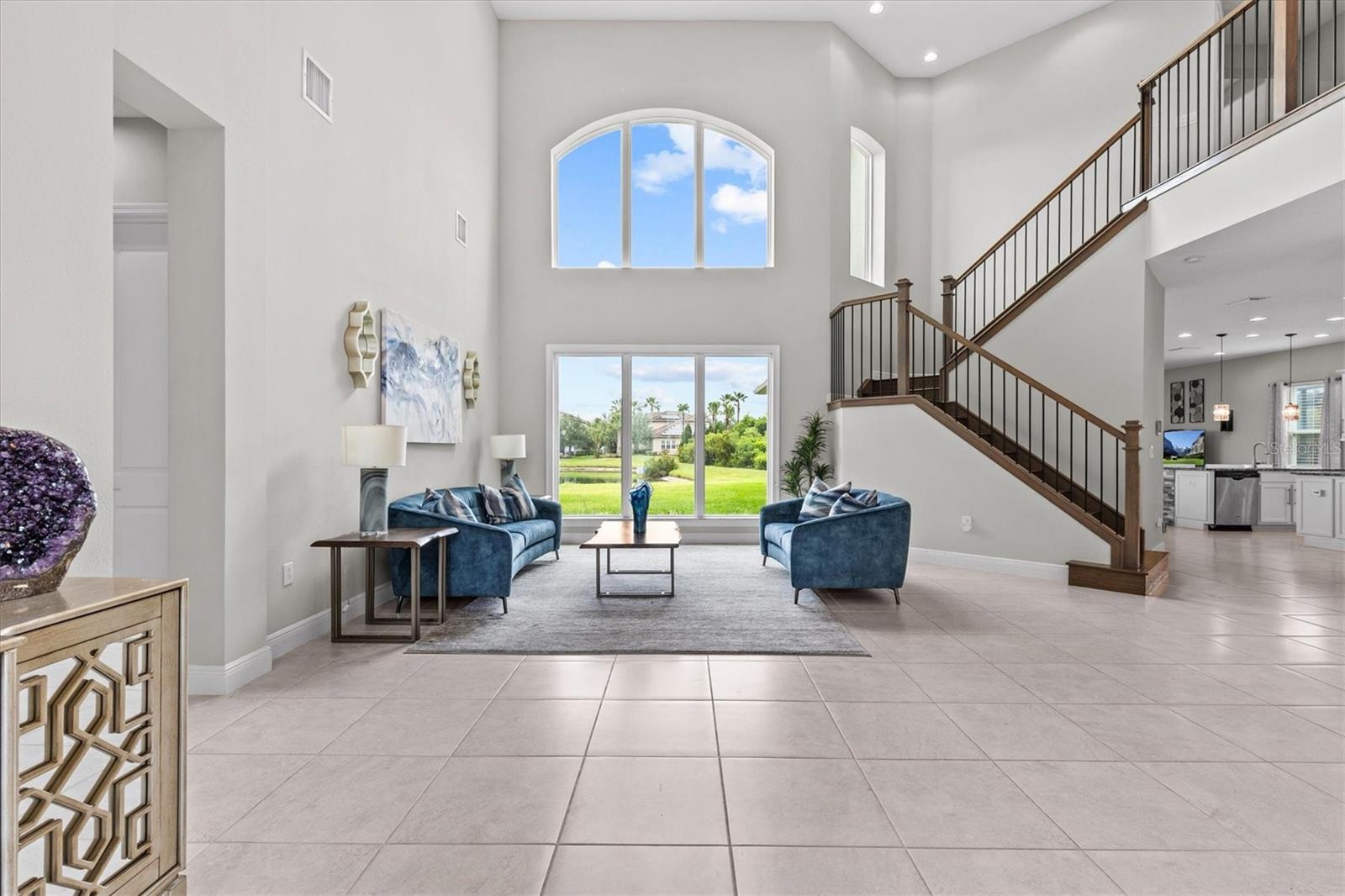Image 10 of 100 For 2724 Coco Palm Circle