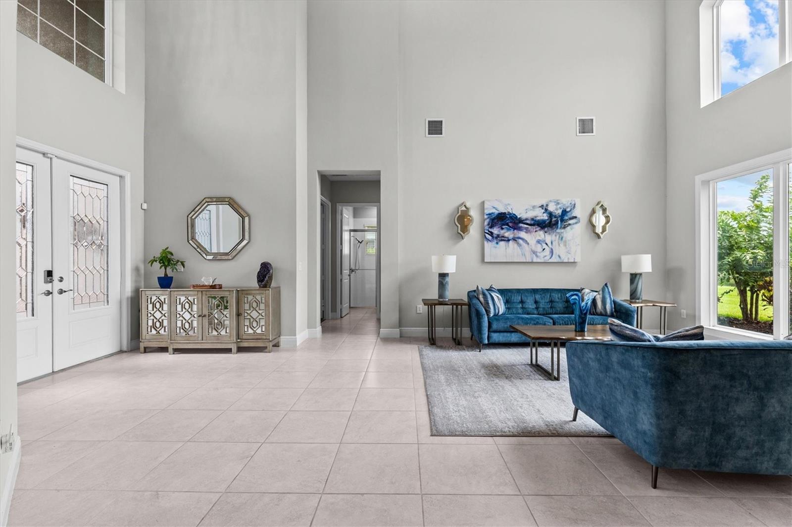 Image 15 of 100 For 2724 Coco Palm Circle