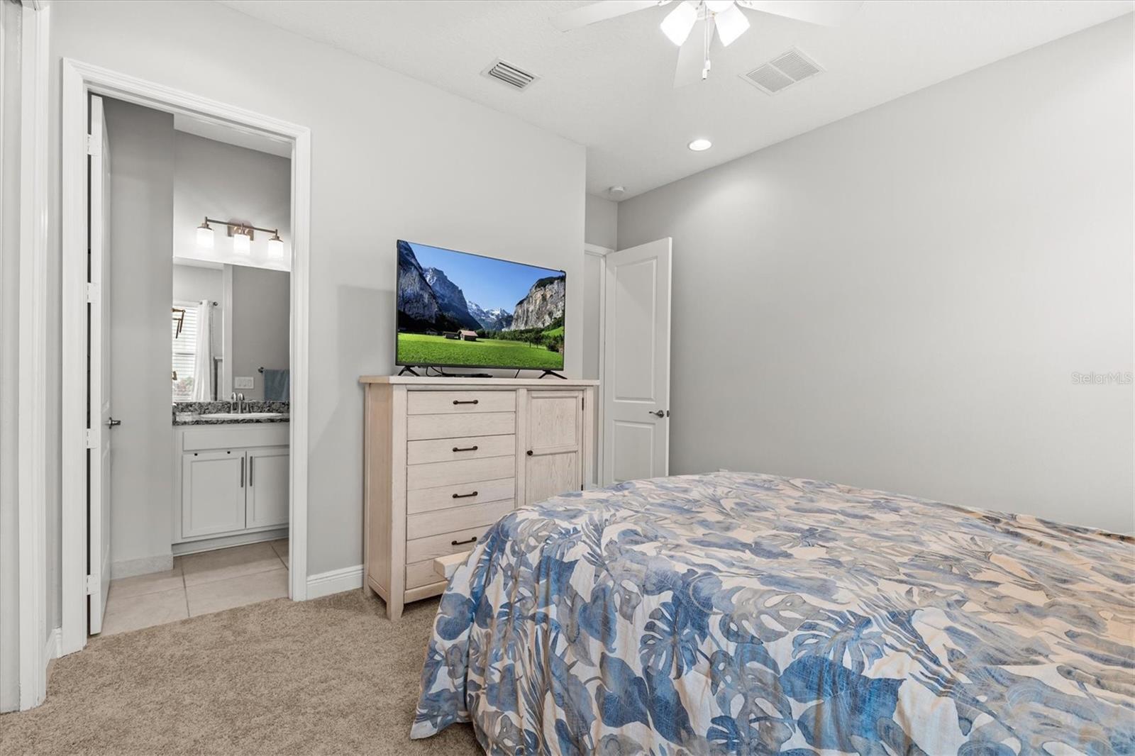 Image 44 of 100 For 2724 Coco Palm Circle
