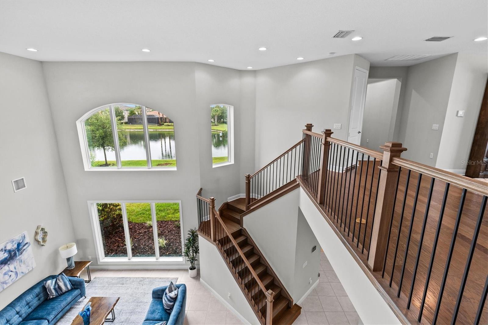 Image 52 of 100 For 2724 Coco Palm Circle