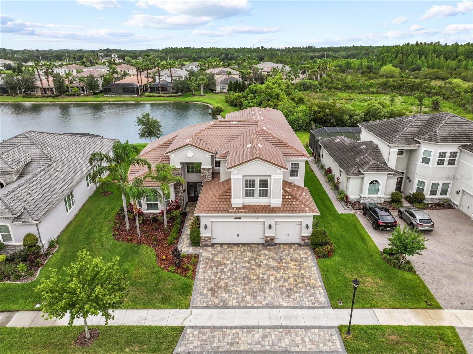 Image 6 of 100 For 2724 Coco Palm Circle