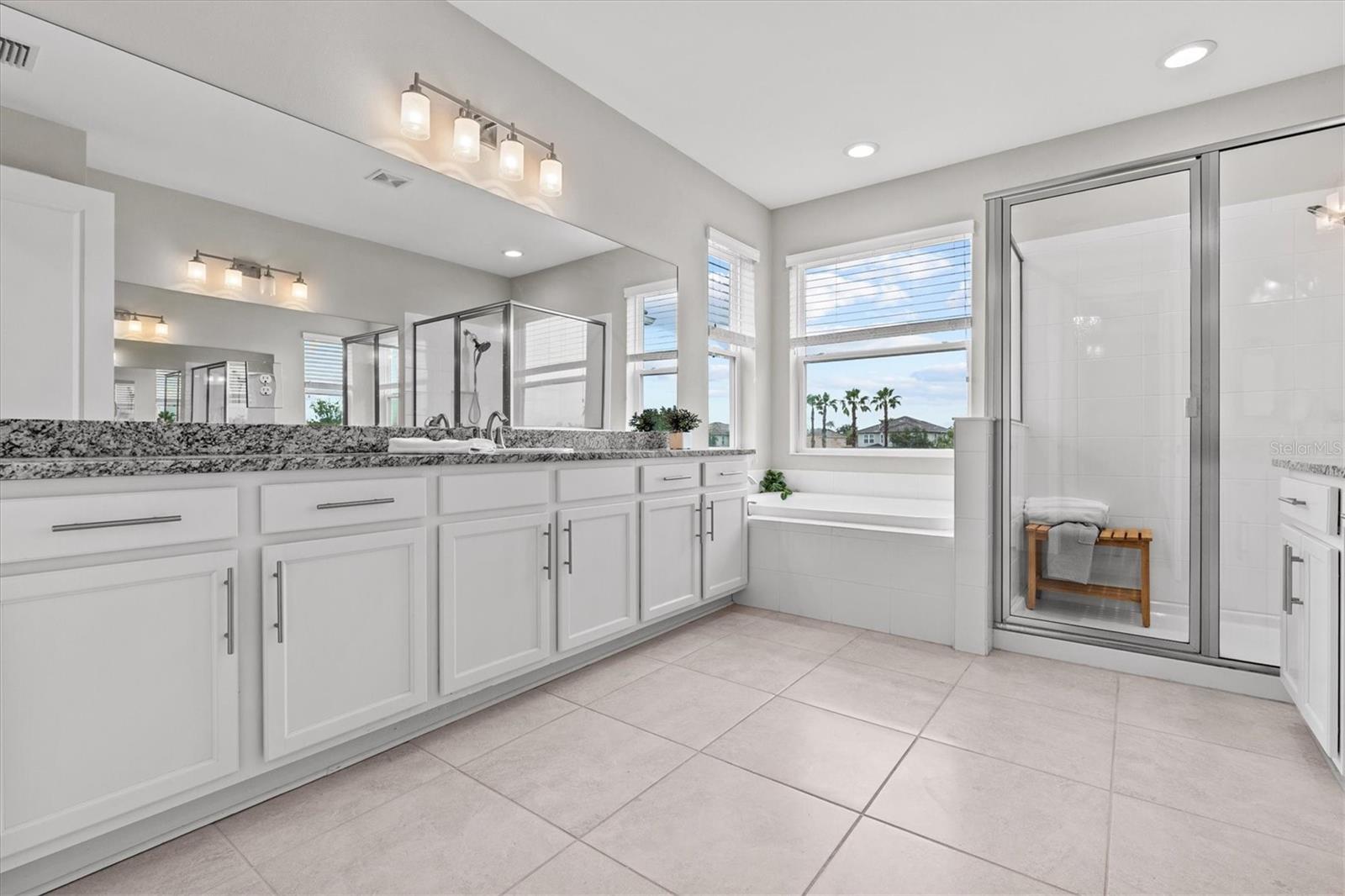 Image 62 of 100 For 2724 Coco Palm Circle